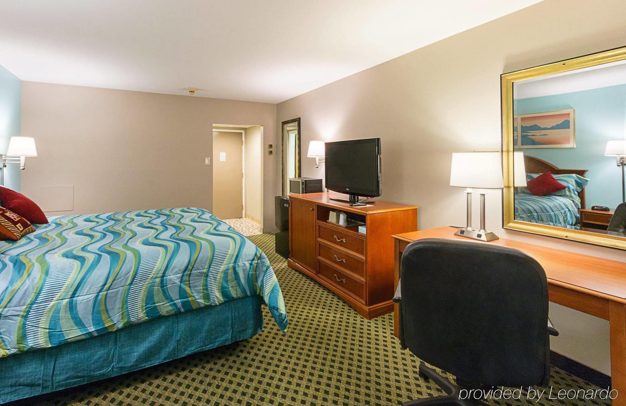 Rodeway Inn Milford - I-84 Екстериор снимка